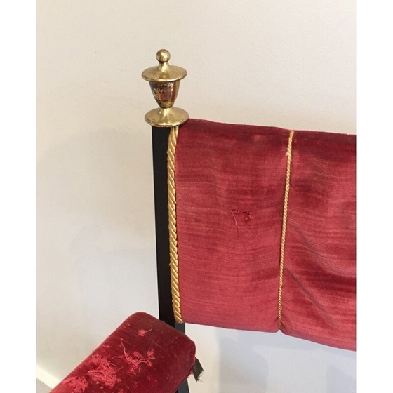 Image 1 of Fauteuil curule rouge en fer noir et laiton - années 1970
