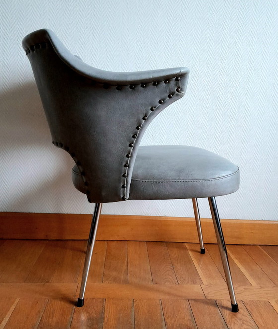 Image 1 of 2X Fauteuils Design Skaï Et Capitons, Vers 1960 