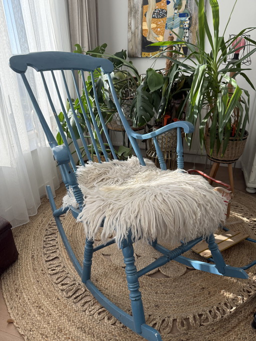 Fauteuil à bascule suédois ancien