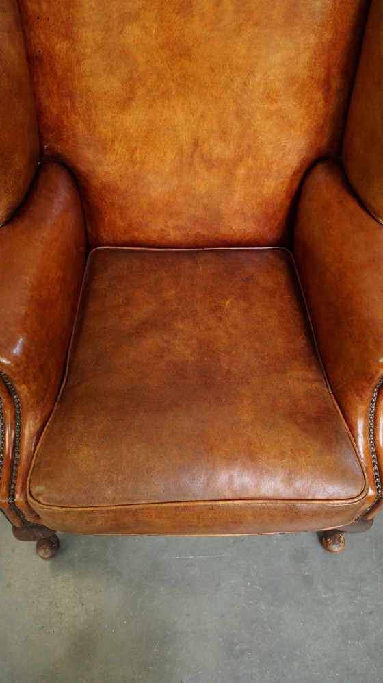 Image 1 of Fauteuil à oreilles en peau de mouton