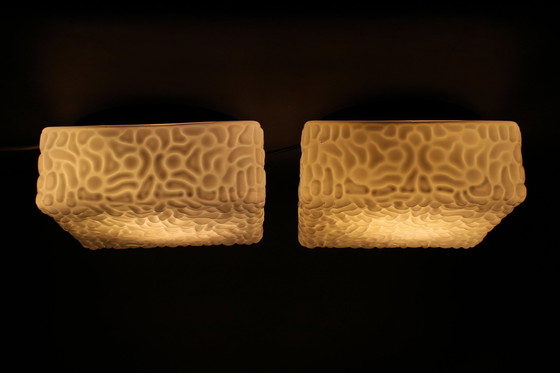 Image 1 of Paire de plafonniers carrés en verre laiteux, Tchécoslovaquie, années 1970