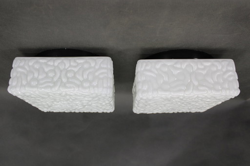 Paire de plafonniers carrés en verre laiteux, Tchécoslovaquie, années 1970