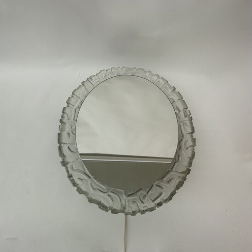 Miroir mural ovale en Lucite avec rétro-éclairage, Allemagne 1970