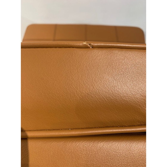 Image 1 of Paire de fauteuils vintage en cuir camel de Florence Knoll