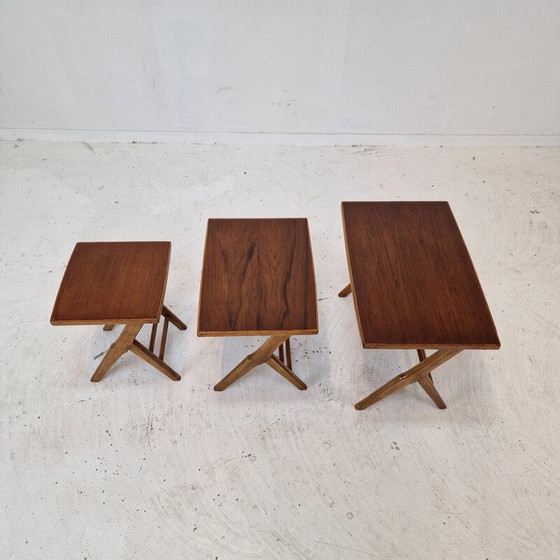 Image 1 of Ensemble de 3 tables gigognes vintage en bois, Hollande 1960