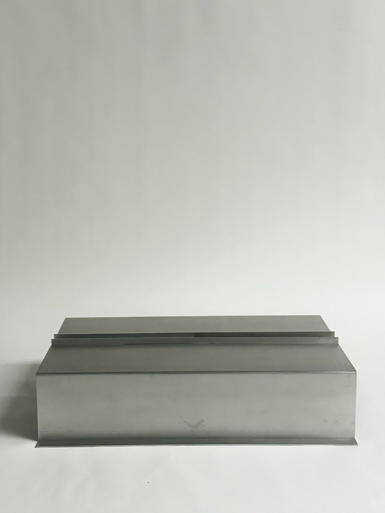 Image 1 of 2 X Tables basses en aluminium en forme de L