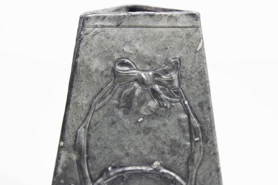 Image 1 of Vase Art Nouveau En Étain G.Penot, France 1930