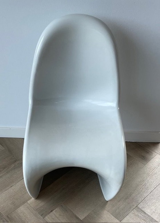 Image 1 of Chaise design en forme de S de l'ère spatiale Plastique blanc