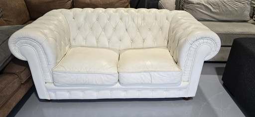 2X Chesterfield blanc 2 personnes et 1 3 personnes