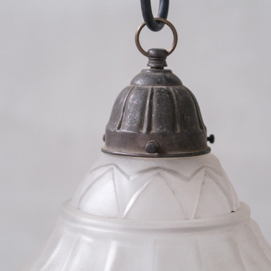 Image 1 of Lampes suspendues Vintage Art Deco en verre opaque, France 1920