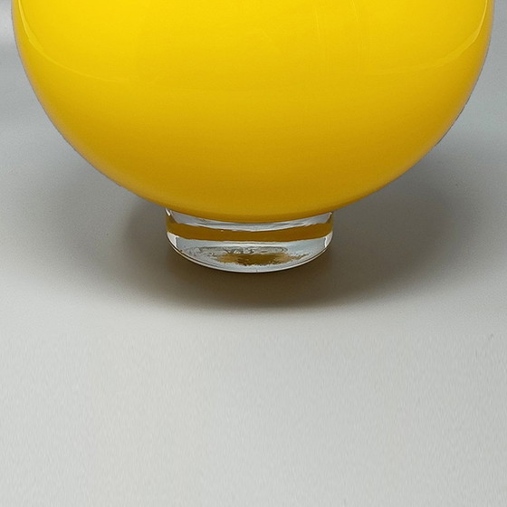 Image 1 of 1970S Gorgeous Yellow Vase By Ind. Vetraria Valdarnese. Fabriqué en Italie