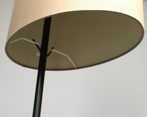 Image 1 of Arne Jacobsen (1902-1971) - AJ Royal - lampadaire - Louis Poulsen, Danemark - années 1950