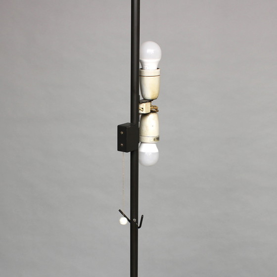 Image 1 of Arne Jacobsen (1902-1971) - AJ Royal - lampadaire - Louis Poulsen, Danemark - années 1950