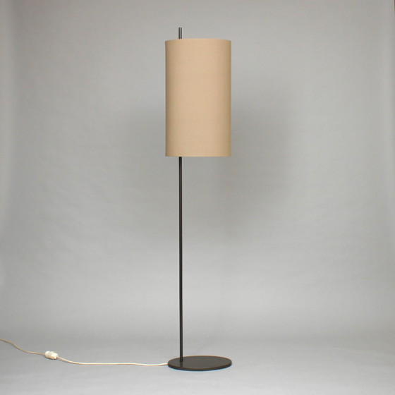 Image 1 of Arne Jacobsen (1902-1971) - AJ Royal - lampadaire - Louis Poulsen, Danemark - années 1950