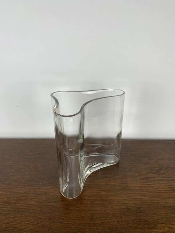 Image 1 of Vase en verre dans le style d'Alvar Aalto, 1970