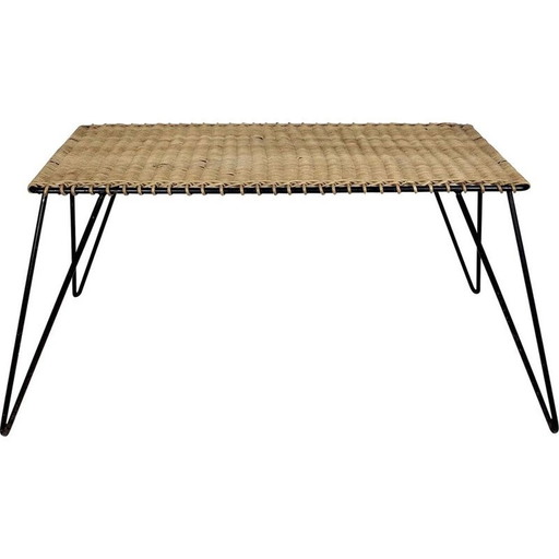 Table basse vintage en rotin par Raoul Guys