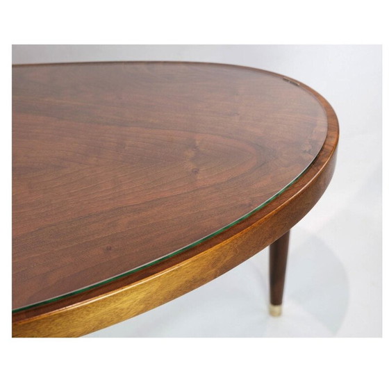Image 1 of Table basse vintage en noyer avec plateau en verre, Danemark 1940