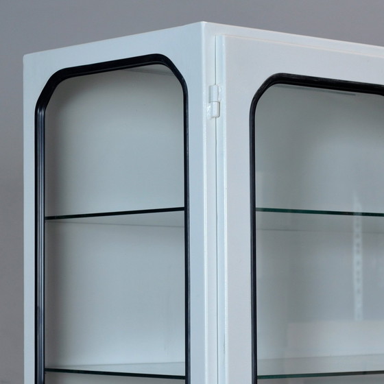 Image 1 of Cabinet médical vintage en fer et verre, 1970's