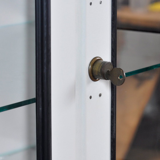 Image 1 of Cabinet médical vintage en fer et verre, 1970's