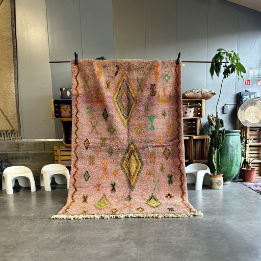 Tapis berbère marocain rose