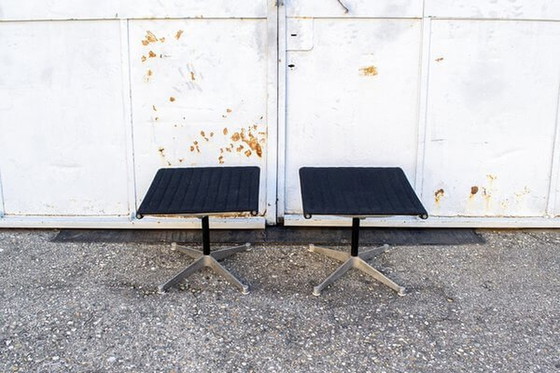 Image 1 of Repose-pieds EA 125 par Charles & Ray Eames pour Herman Miller, années 1970