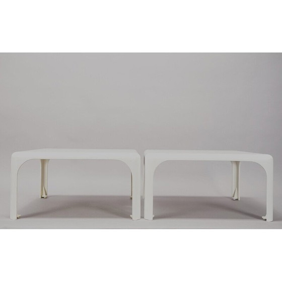 Image 1 of Table basse vintage en plastique blanc par Vico Magistretti pour Artemide, Italie 1970