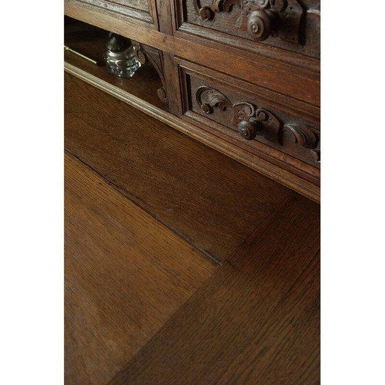 Image 1 of Bureau vintage néo-Renaissance avec caisse et gradin en chêne