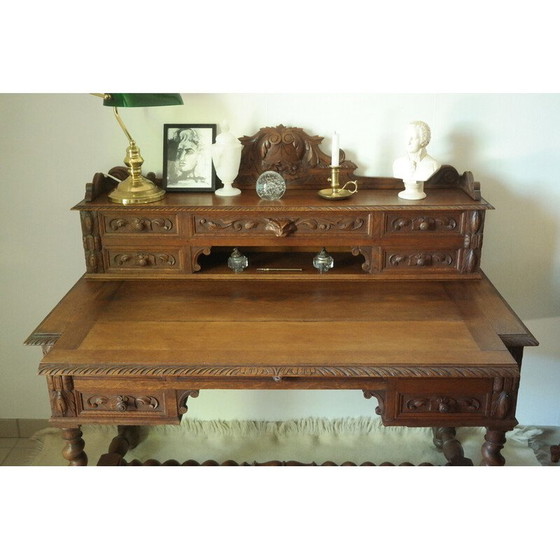 Image 1 of Bureau vintage néo-Renaissance avec caisse et gradin en chêne
