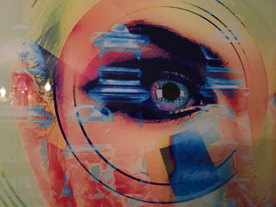Image 1 of 1 Œuvre d'art exclusive. L'œil à travers l'objectif