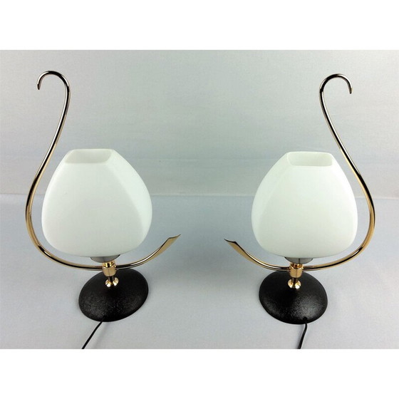 Image 1 of Paire de lampes vintage en opaline et laiton, 1960