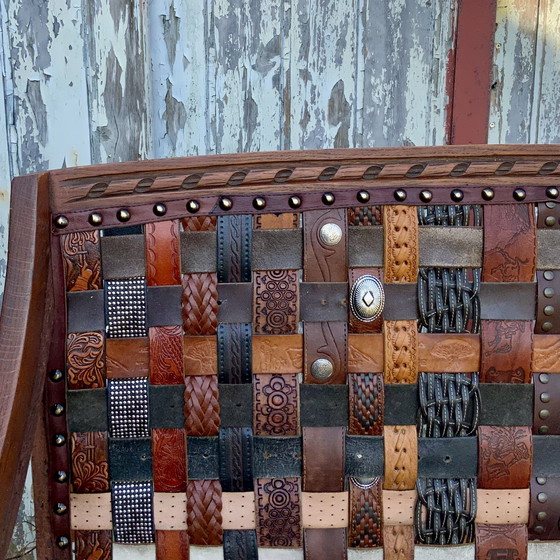 Image 1 of Banc unique à deux places avec ceinture tressée