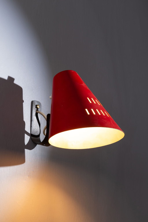 Lampe murale Pinokkio à abat-jour rouge