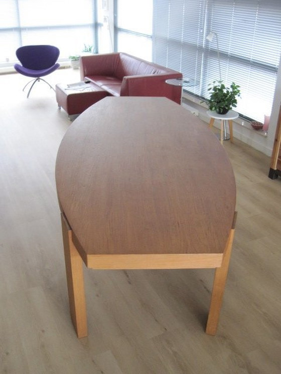 Image 1 of Table à manger moderne ovale