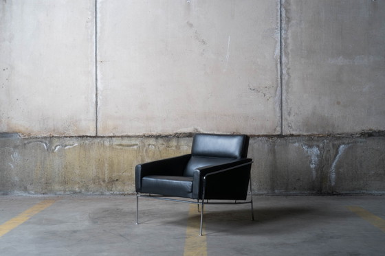 Image 1 of Fauteuils Arne Jacobsen - Fritz Hansen Modèle 3300