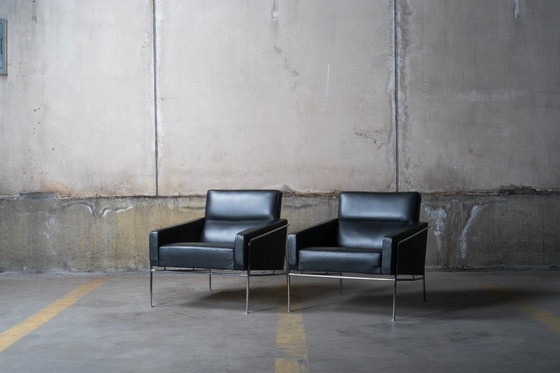 Image 1 of Fauteuils Arne Jacobsen - Fritz Hansen Modèle 3300