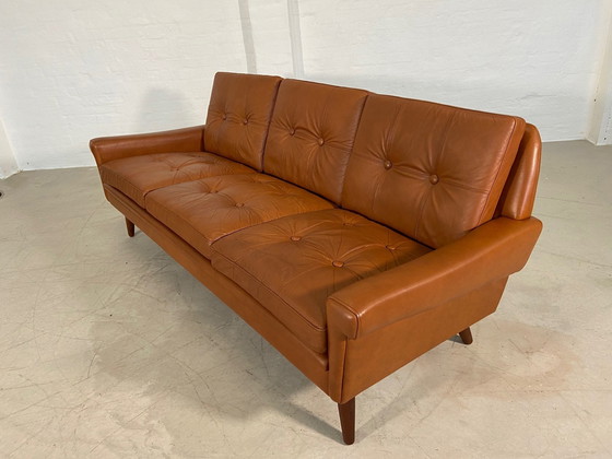 Image 1 of Canapé 3 places Svend Skipper vintage danois du Mid Century en cuir cognac 1970,S