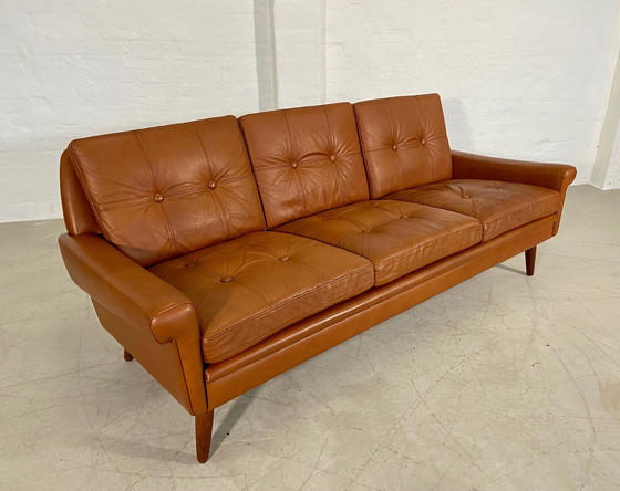 Image 1 of Canapé 3 places Svend Skipper vintage danois du Mid Century en cuir cognac 1970,S