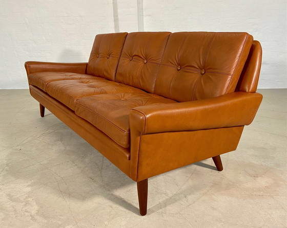 Image 1 of Canapé 3 places Svend Skipper vintage danois du Mid Century en cuir cognac 1970,S