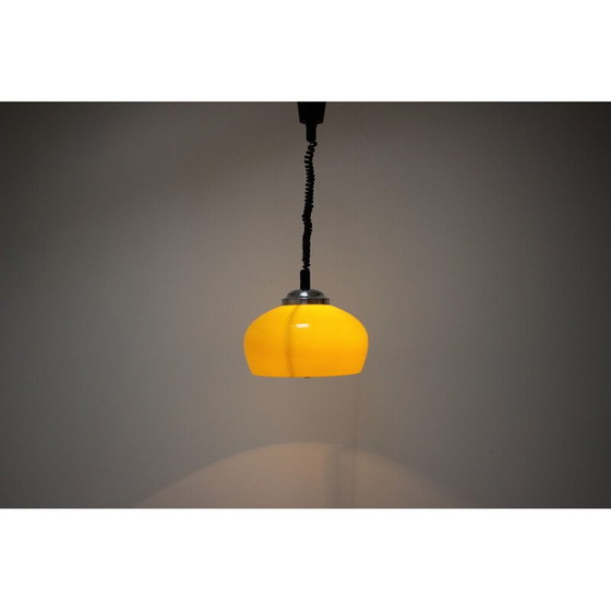 Image 1 of Lampe suspendue vintage en plastique et métal, Tchécoslovaquie 1980