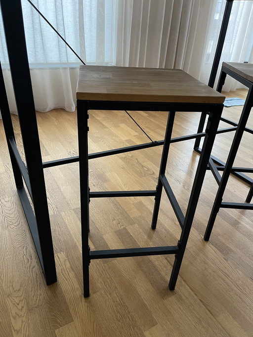 Table haute avec 2 tabourets