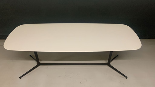 Table ovale Minotti