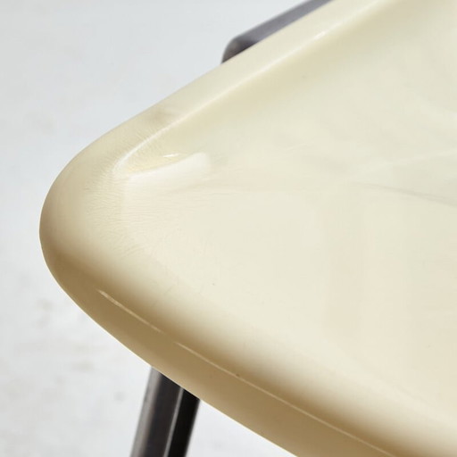 Fauteuil vintage en plastique empilable "Modus Sm 203" par Osvaldo Borsani pour Tecno, années 1980