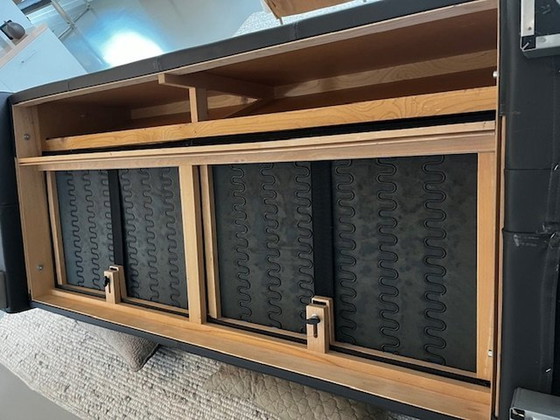 Image 1 of Il s'agit d'un ensemble cape/veste, fabriqué à Ned.