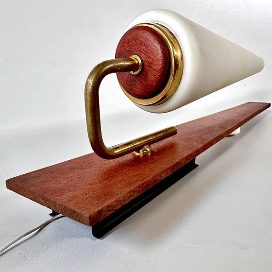 Image 1 of Applique vintage | teck, verre opalin, laiton