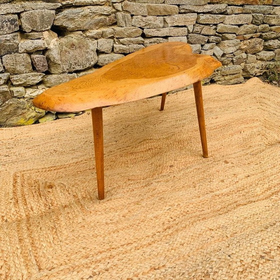Image 1 of Table basse vintage de forme libre en bois massif, France 1960