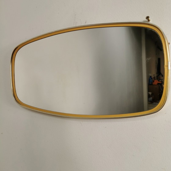 Image 1 of Miroir Vintage Mid Century, miroir de cheminée avec bordures en laiton