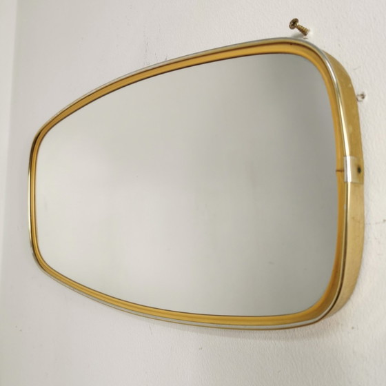 Image 1 of Miroir Vintage Mid Century, miroir de cheminée avec bordures en laiton