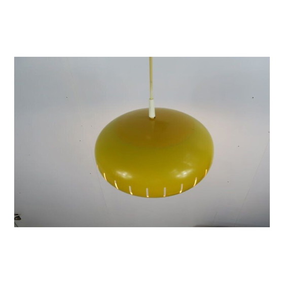 Image 1 of Lampe suspendue jaune vintage 1960