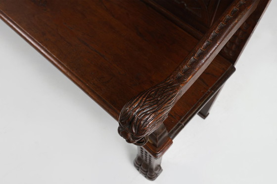 Image 1 of Ancienne chaise à dossier haut en chêne sculpté, style gothique français du 18ème siècle