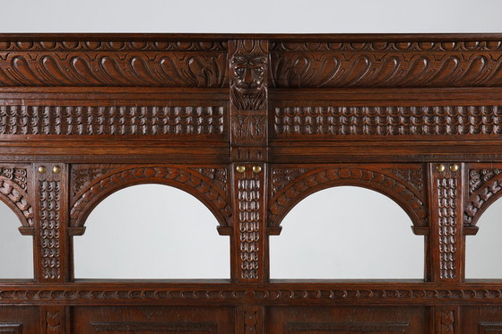 Image 1 of Ancienne chaise à dossier haut en chêne sculpté, style gothique français du 18ème siècle